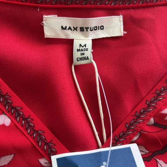NWT Max Studio Women’s Medium Red Floral Long Sleeve Dress - Picture 5 of 6